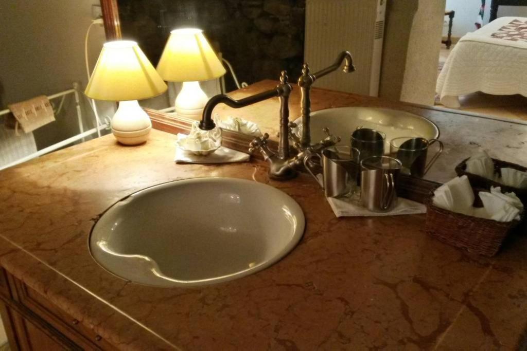 Bed and Breakfast Domaine De Lara Barcelonnette Exterior foto