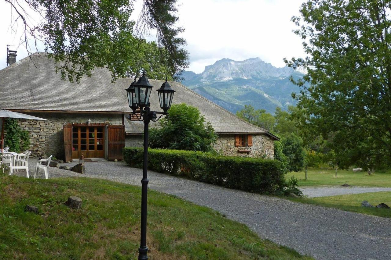 Bed and Breakfast Domaine De Lara Barcelonnette Exterior foto