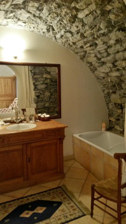 Bed and Breakfast Domaine De Lara Barcelonnette Zimmer foto