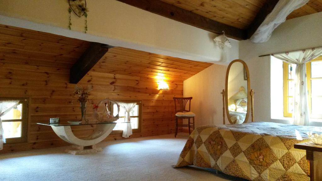 Bed and Breakfast Domaine De Lara Barcelonnette Zimmer foto